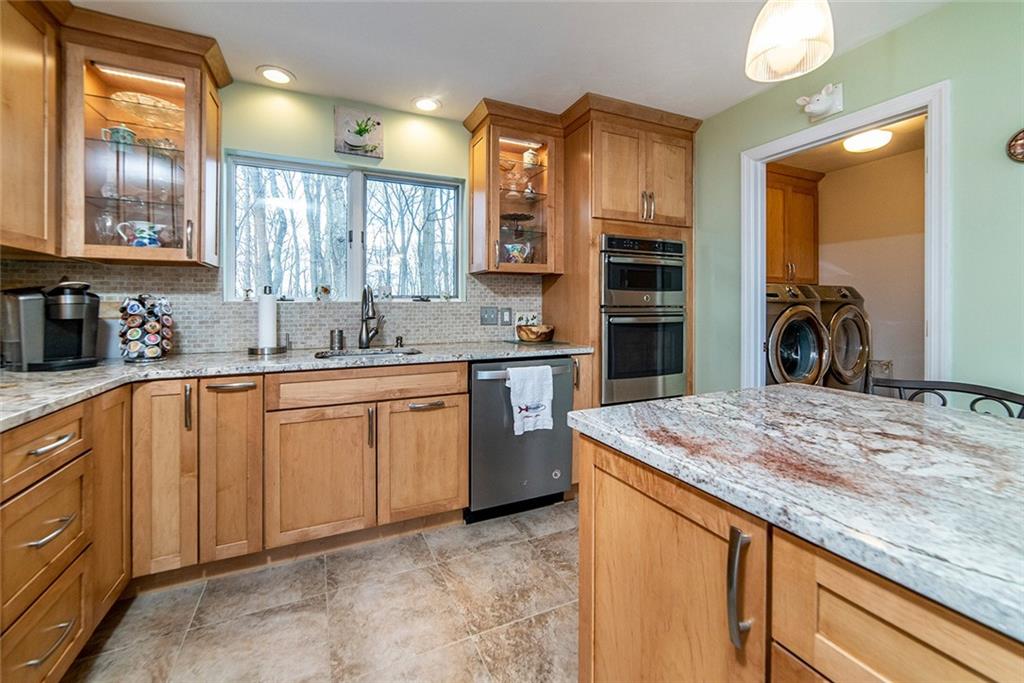 889 Claypike Road Acme, PA 15610 - Photo 7 of 25 Gallery Image 7