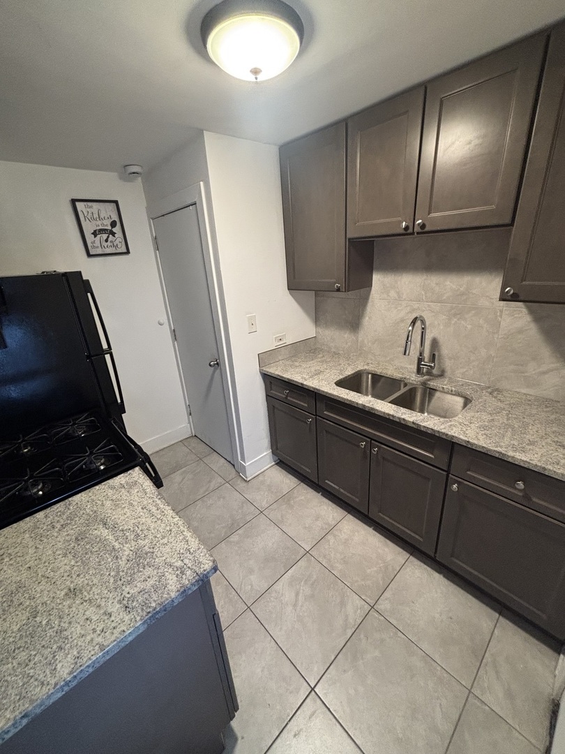 2007 South 25th Avenue Broadview, IL 60155 - Photo 3 of 16