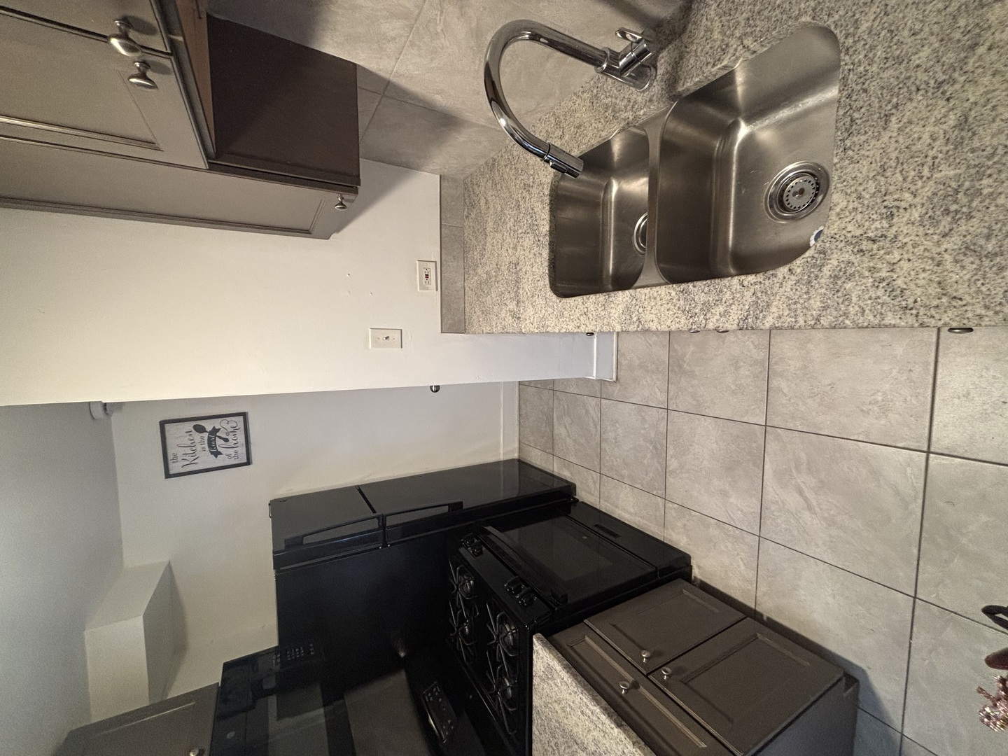2007 South 25th Avenue Broadview, IL 60155 - Photo 4 of 16