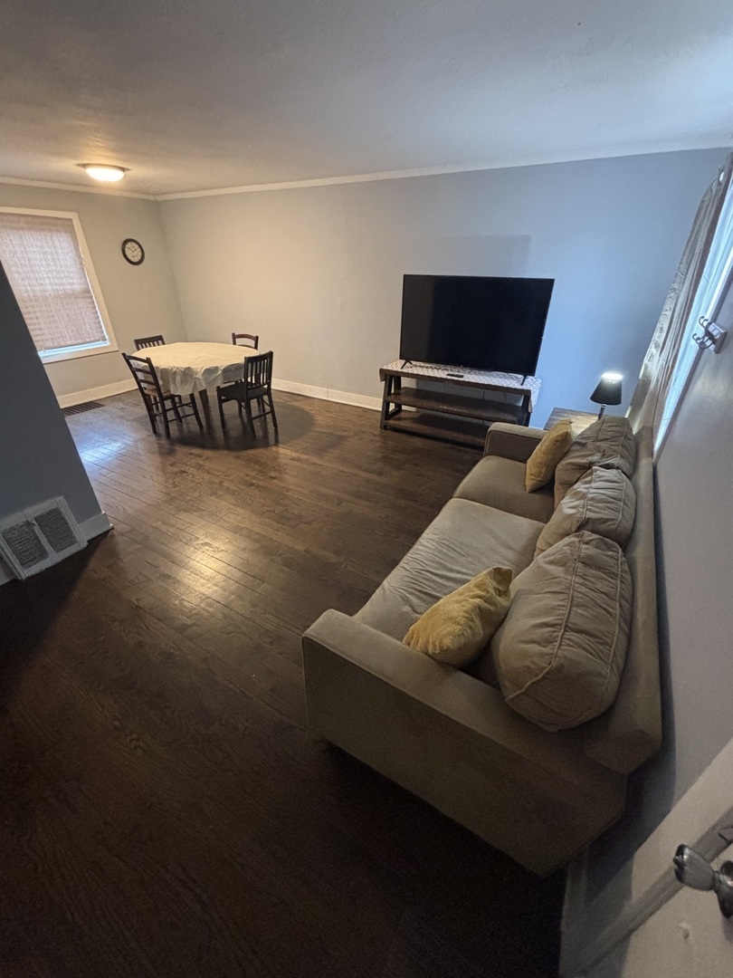 2007 South 25th Avenue Broadview, IL 60155 - Photo 7 of 16