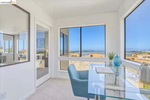 $639,000 | 545 Pierce Street, Unit 2313, Albany, CA 94706