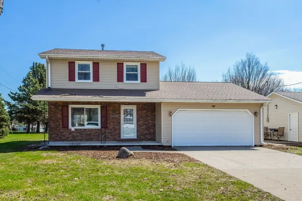$219,900 | 1101 South Bluff Street, Albany, IL 61230