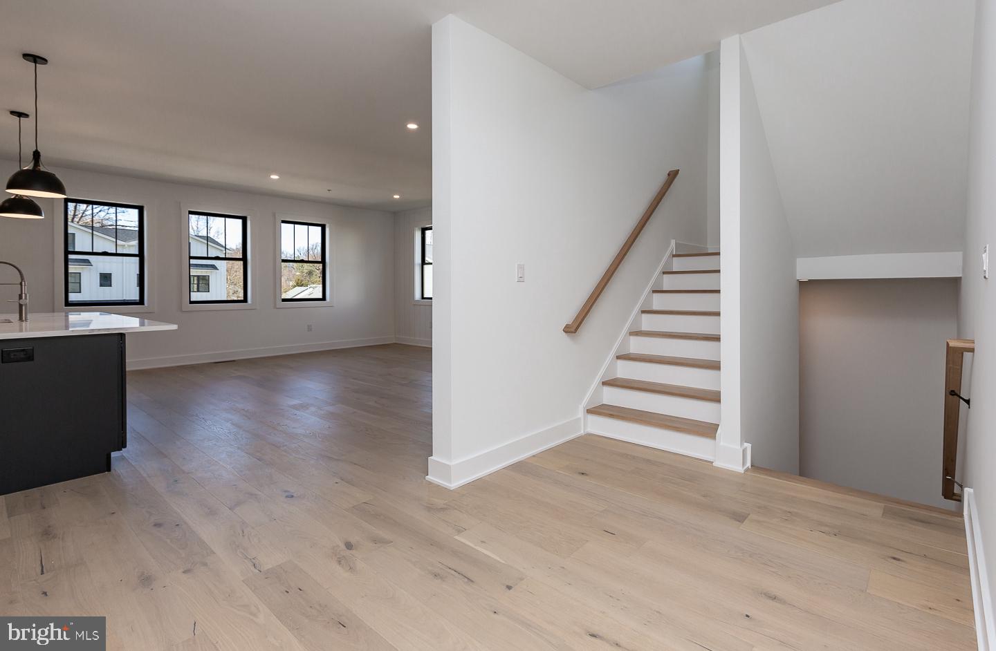 981 Henry Avenue Wayne, PA 19087 - Photo 6 of 32 Bright and airy modern living space.