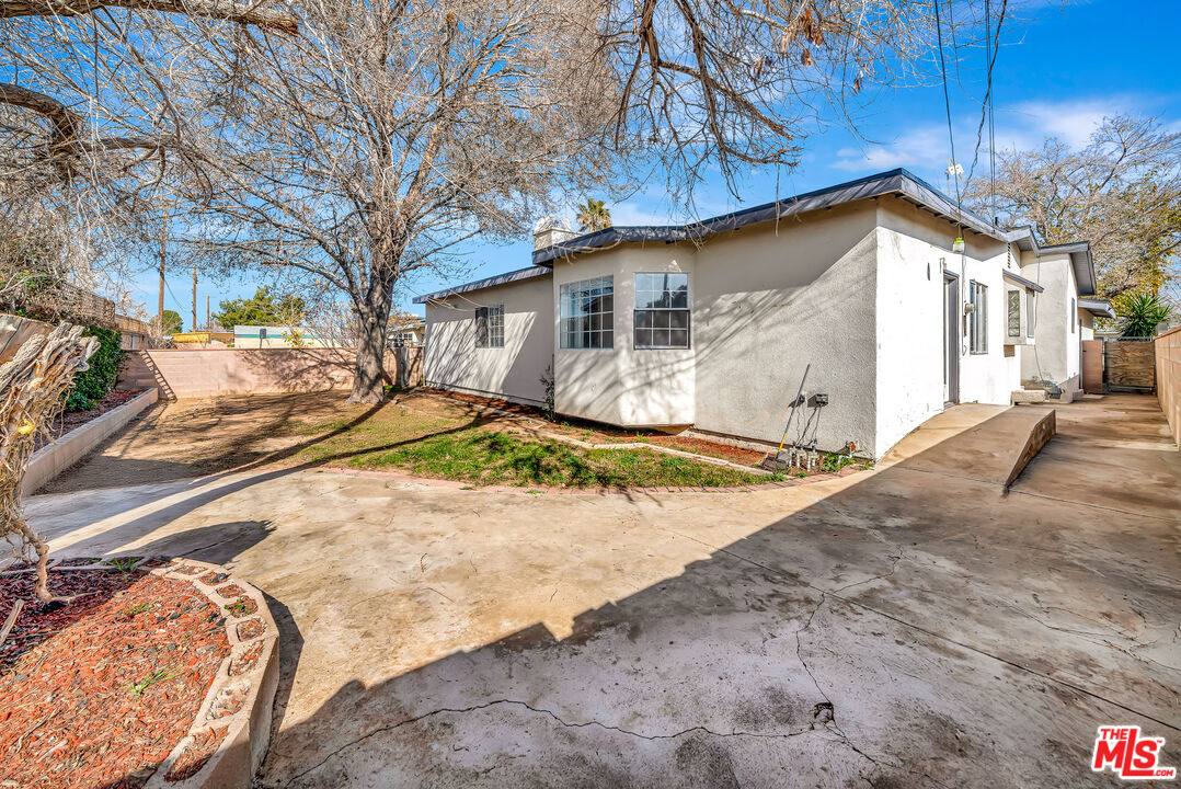 38453 3rd Street East Palmdale, CA 93550 - Photo 33 of 38