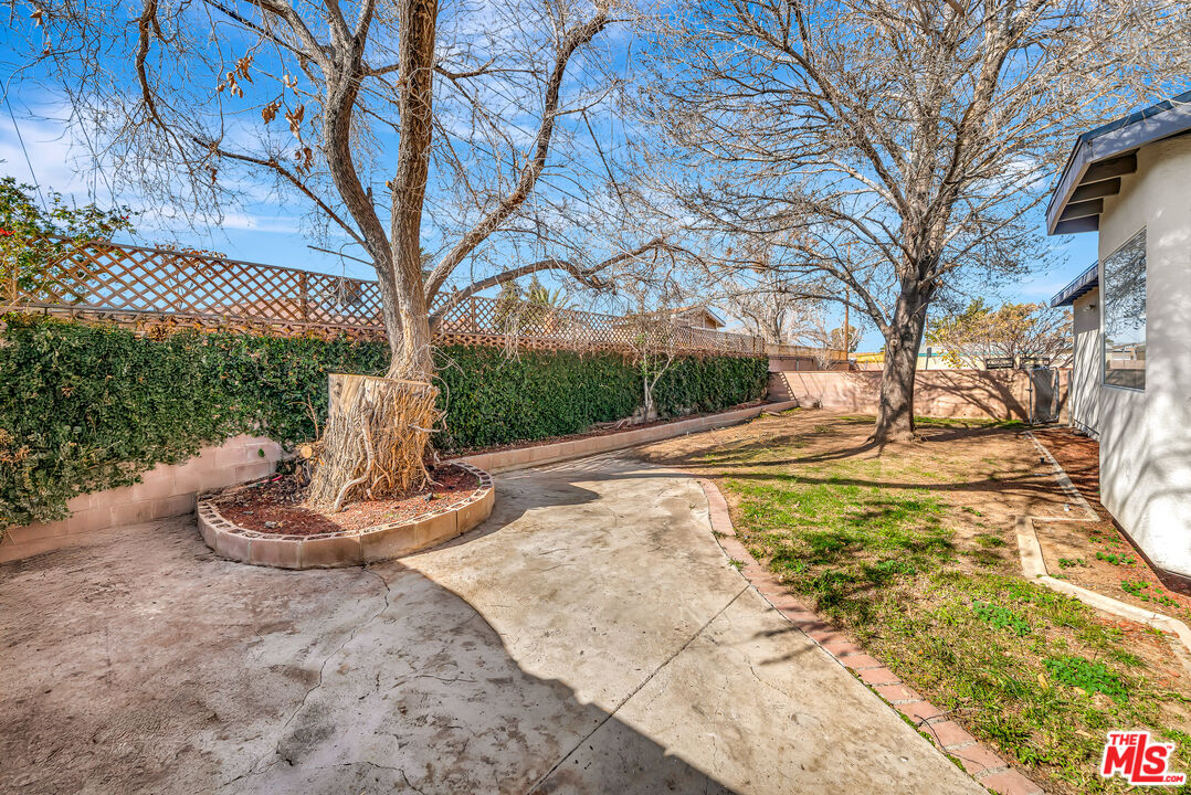 38453 3rd Street East Palmdale, CA 93550 - Photo 34 of 38