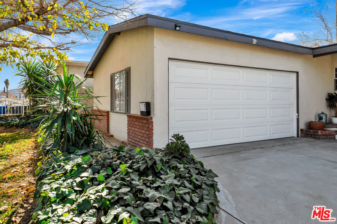 38453 3rd Street East Palmdale, CA 93550 - Photo 36 of 38