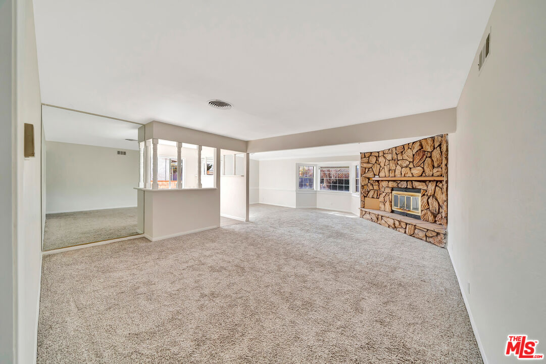 38453 3rd Street East Palmdale, CA 93550 - Photo 6 of 38