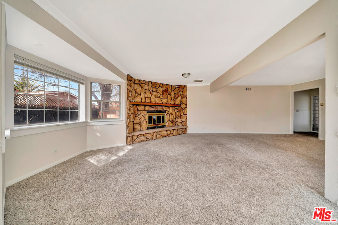 38453 3rd Street East Palmdale, CA 93550 - Photo 8 of 38