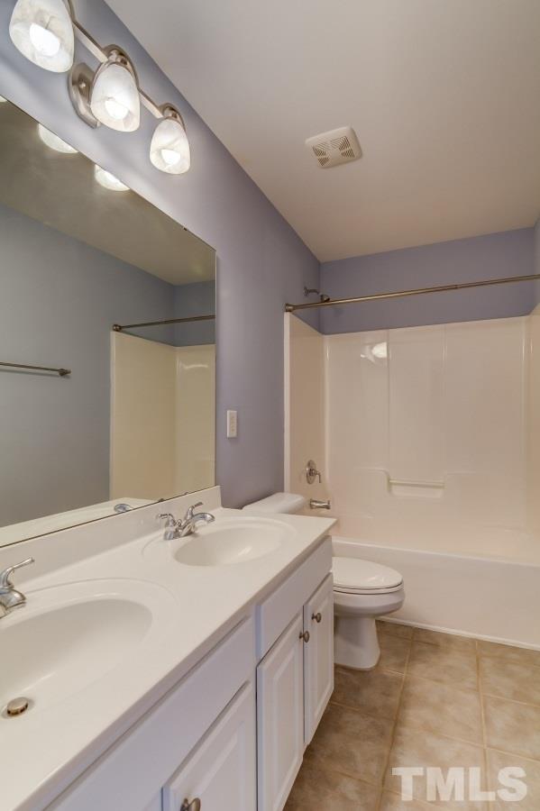 8128 Sommerwell Street Raleigh, NC 27613 - Photo 16 of 25 Gallery Image 16