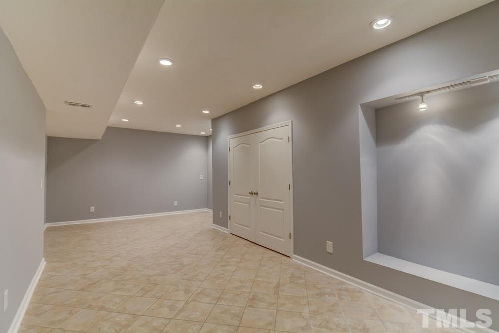 8128 Sommerwell Street Raleigh, NC 27613 - Photo 20 of 25 Gallery Image 20