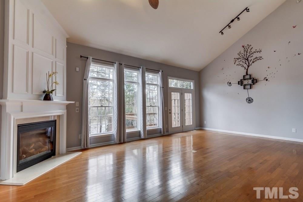 8128 Sommerwell Street Raleigh, NC 27613 - Photo 4 of 25 Gallery Image 4