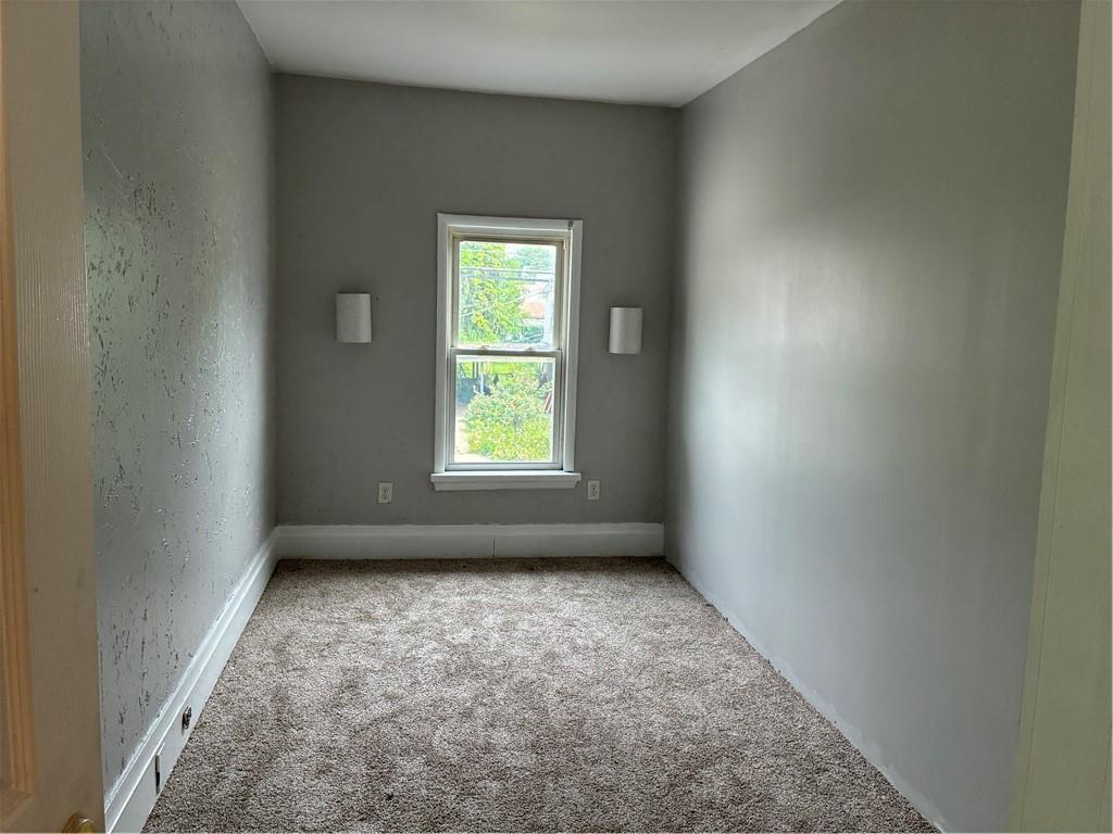 820 Addison Street Washington, PA 15301 - Photo 28 of 42 3rd bedroom (captive)