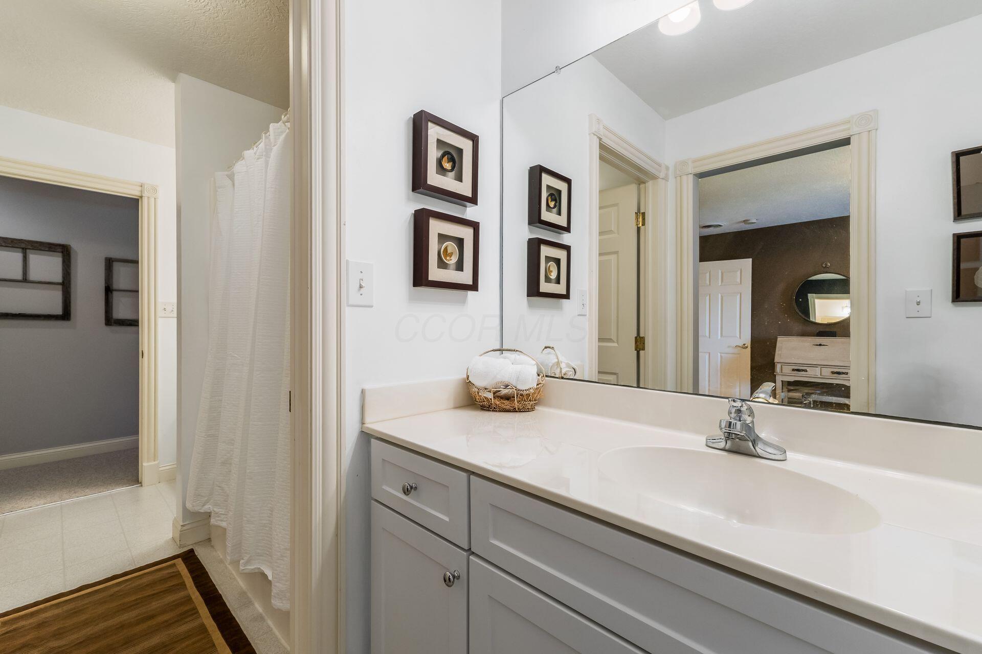 3873 Carters Corner Road Sunbury, OH 43074 - Photo 44 of 86 Upstairs Bath