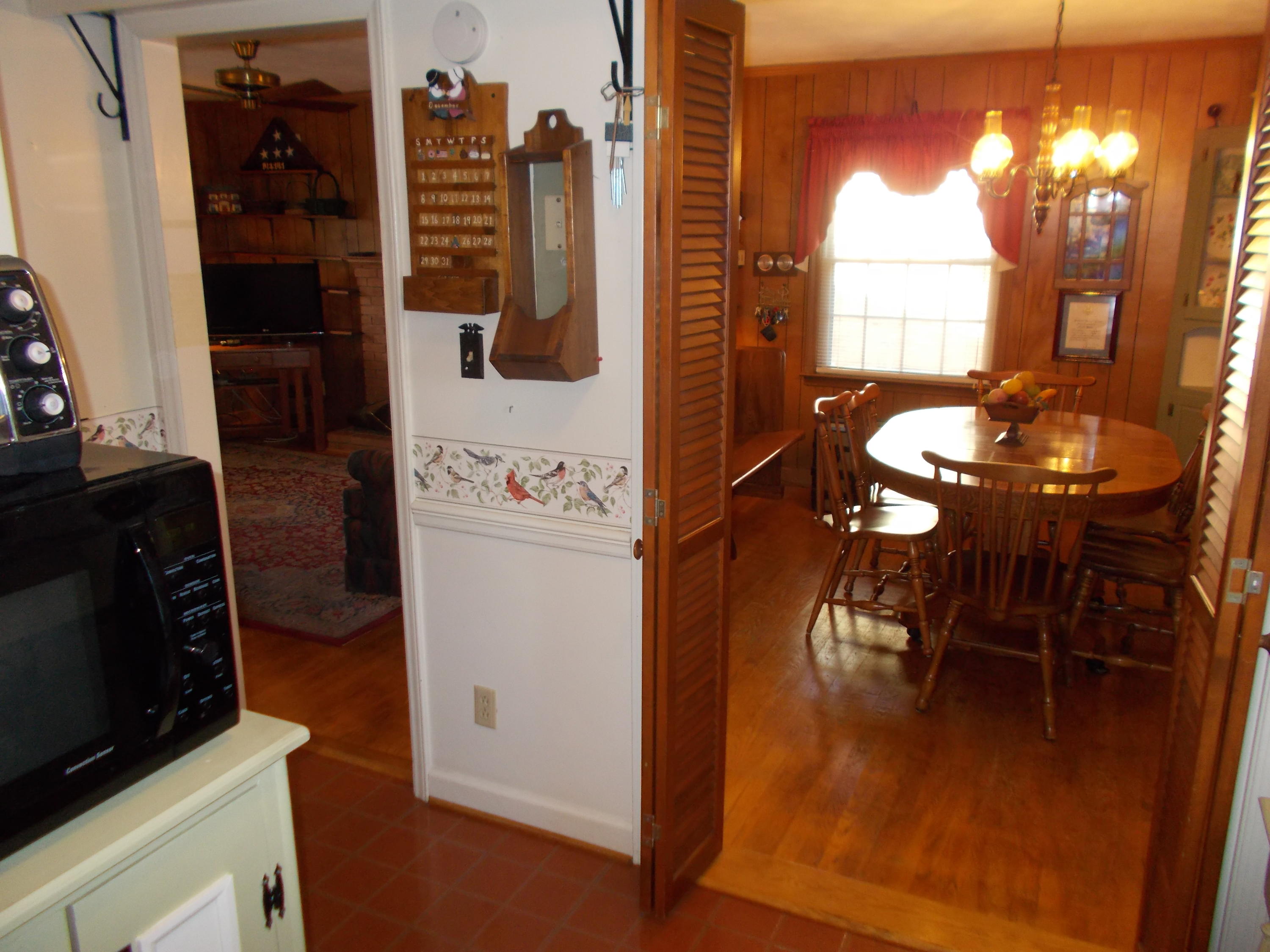 2439 Bermuda Road Northwest Roanoke, VA 24017 - Photo 11 of 46 DSCN6354