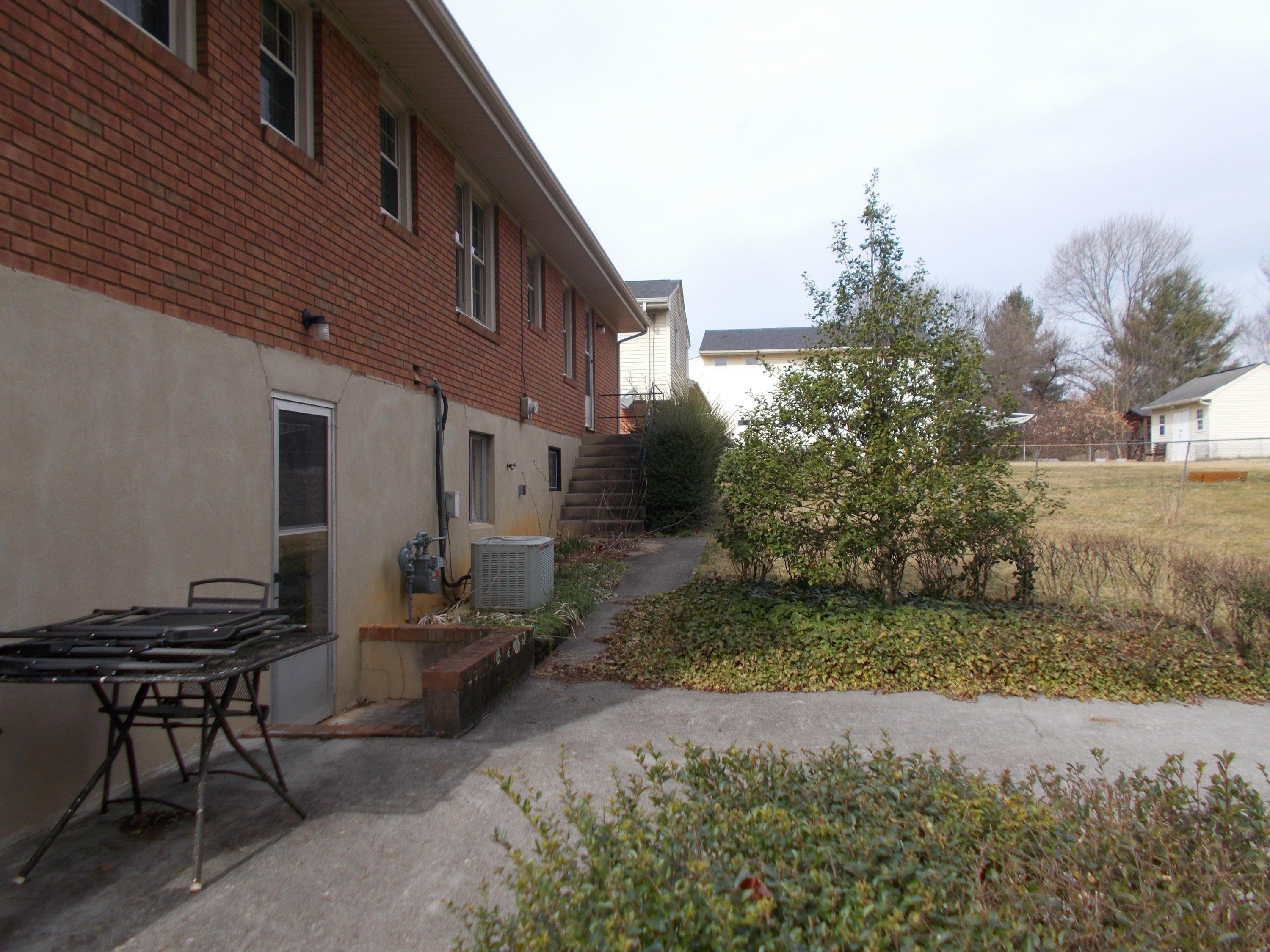 2439 Bermuda Road Northwest Roanoke, VA 24017 - Photo 43 of 46 DSCN6463