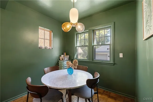 $389,900 | 514 Sedgwick Drive, Syracuse, NY 13203