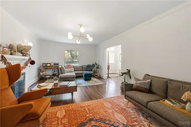 $389,900 | 514 Sedgwick Drive, Syracuse, NY 13203