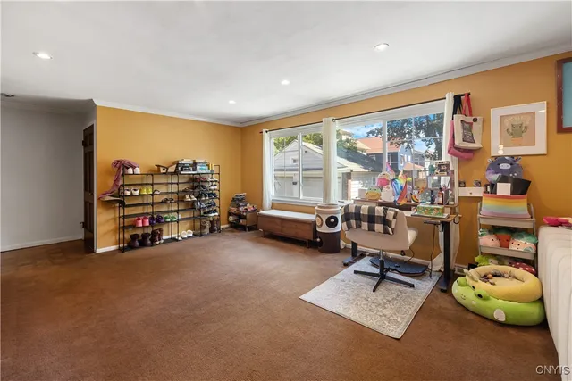 $389,900 | 514 Sedgwick Drive, Syracuse, NY 13203