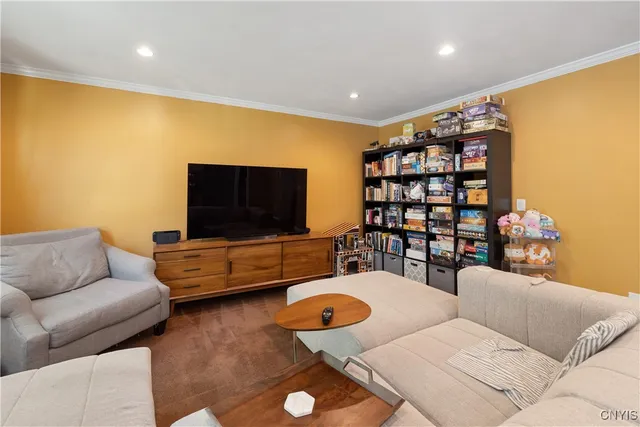 $389,900 | 514 Sedgwick Drive, Syracuse, NY 13203