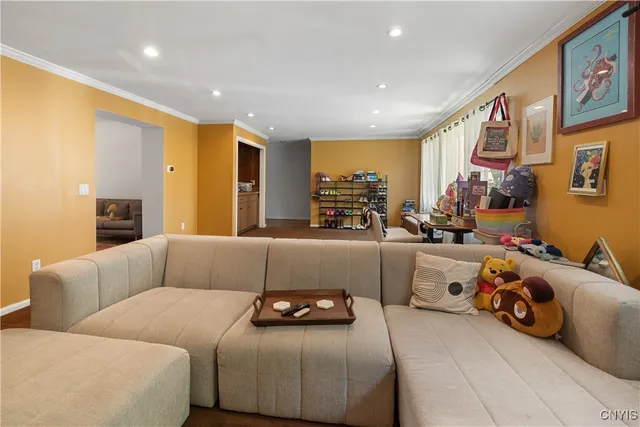 $389,900 | 514 Sedgwick Drive, Syracuse, NY 13203