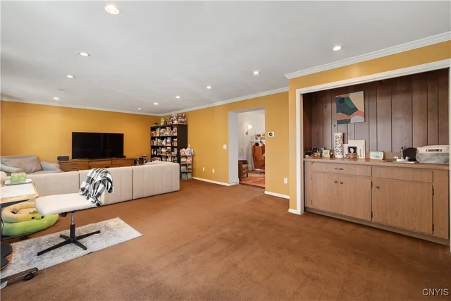 $389,900 | 514 Sedgwick Drive, Syracuse, NY 13203