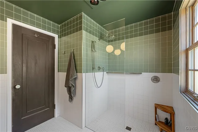 $389,900 | 514 Sedgwick Drive, Syracuse, NY 13203