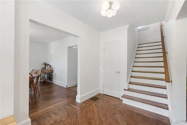 $389,900 | 514 Sedgwick Drive, Syracuse, NY 13203