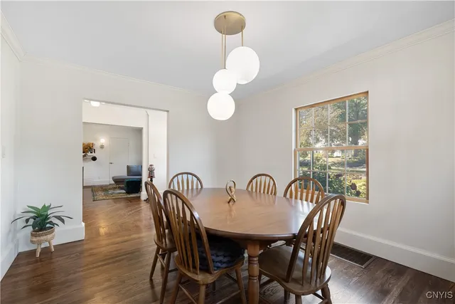 $389,900 | 514 Sedgwick Drive, Syracuse, NY 13203