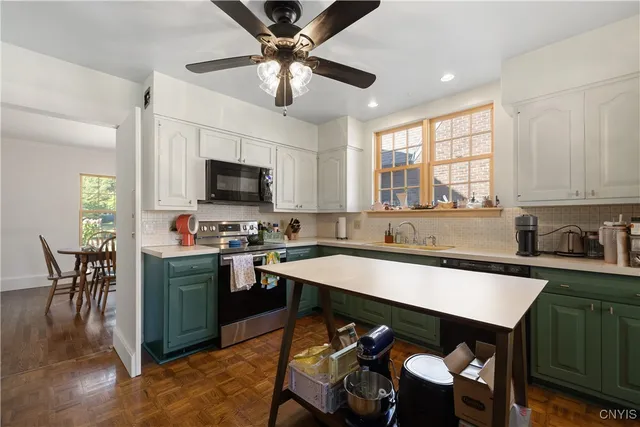 $389,900 | 514 Sedgwick Drive, Syracuse, NY 13203