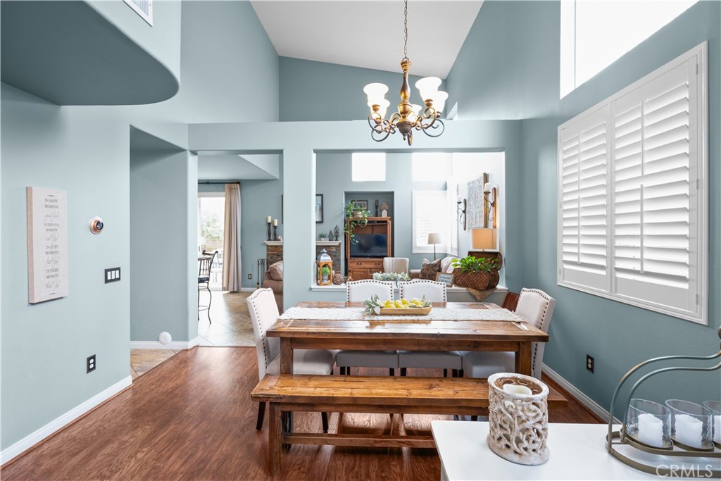 1575 River Wood Court Simi Valley, CA 93063 - Photo 11 of 44