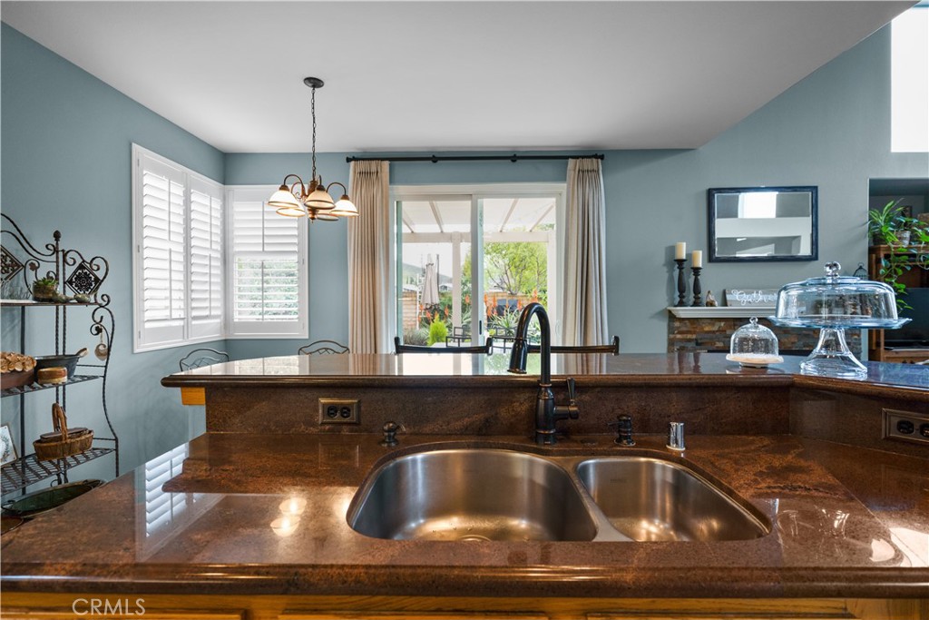 1575 River Wood Court Simi Valley, CA 93063 - Photo 12 of 44