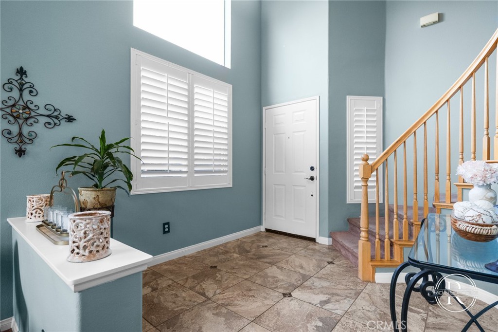 1575 River Wood Court Simi Valley, CA 93063 - Photo 7 of 44