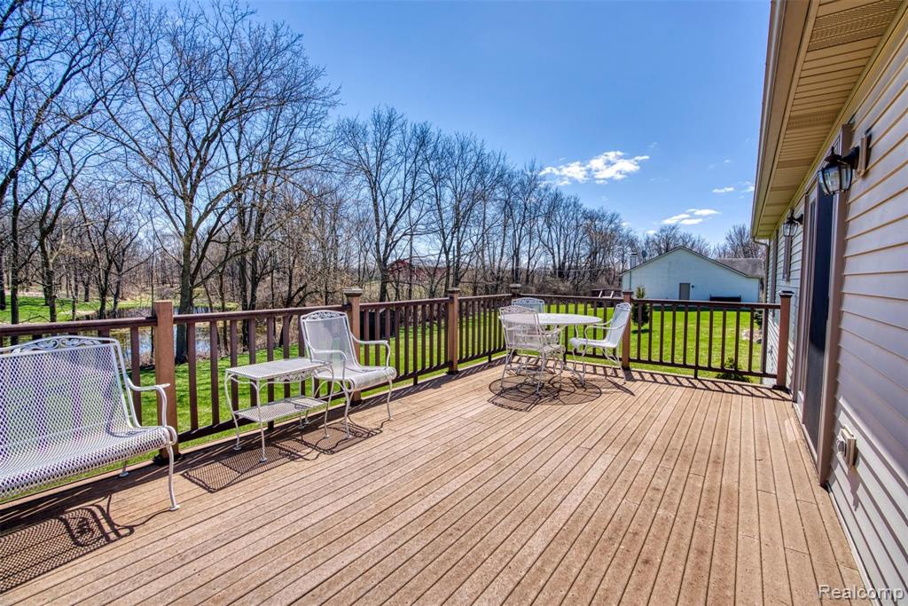 5033 Bradley Road Gregory, MI 48137 - Photo 5 of 32