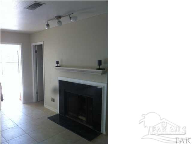 7150 Plantation Road, Unit 211 Pensacola, FL 32504 - Photo 3 of 12 Gallery Image 3