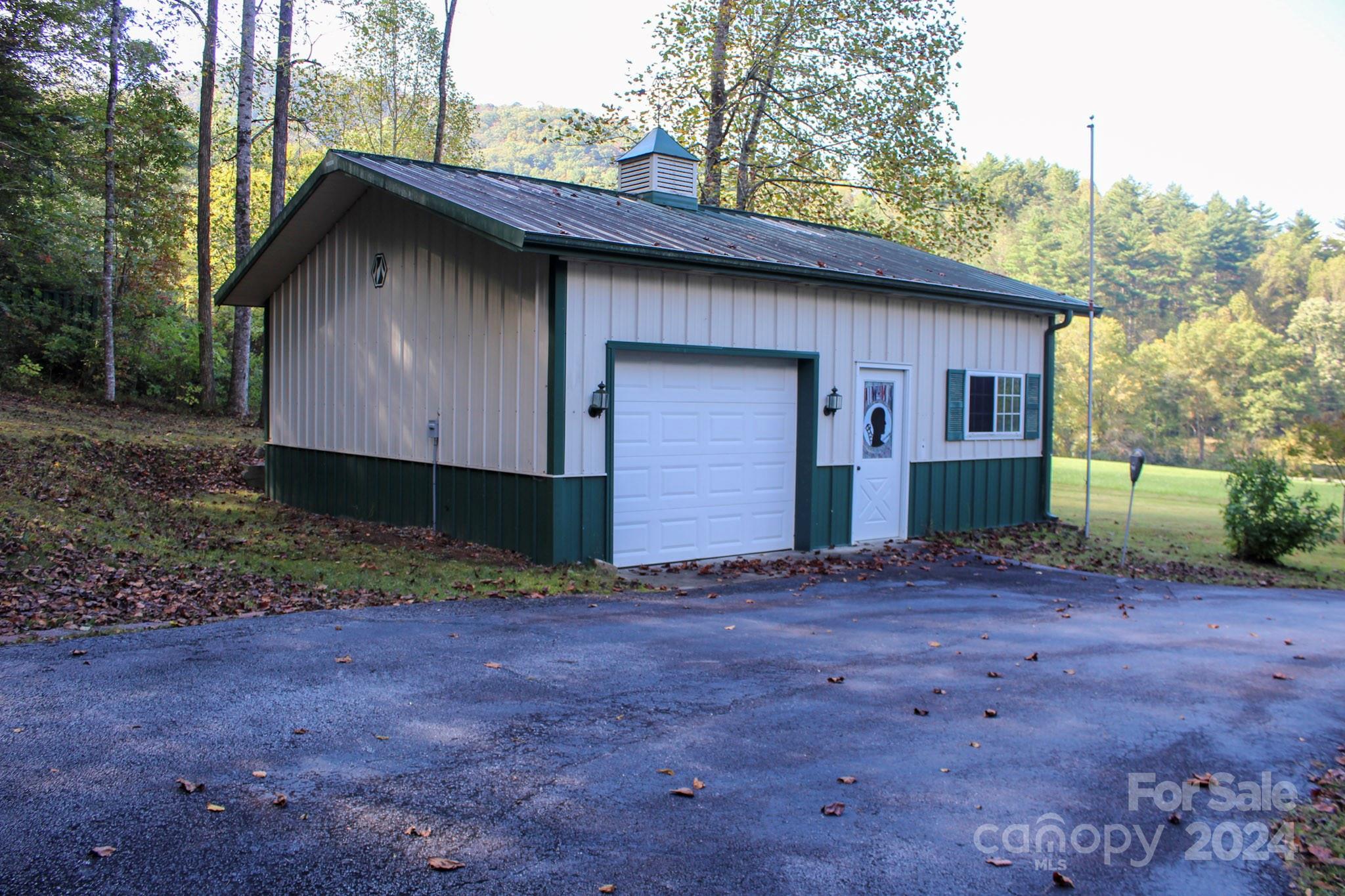 63 Wheatfield Road Franklin, NC 28734 - Photo 35 of 39 Gallery Image 35