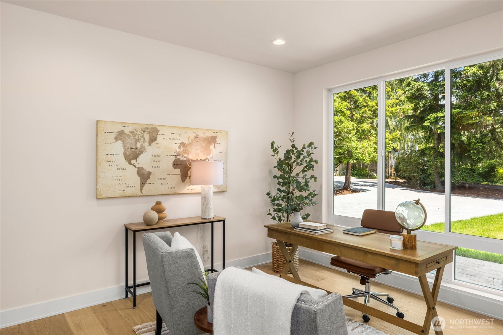 4800 52nd Avenue Southwest Seattle, WA 98116 - Photo 5 of 40