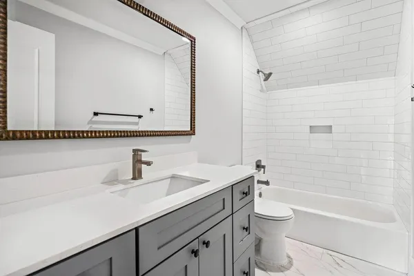 $2,900,000 | 123 North Dogwood Drive, Covington, LA 70433