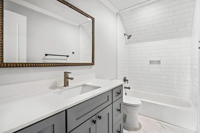 $2,900,000 | 123 North Dogwood Drive, Covington, LA 70433