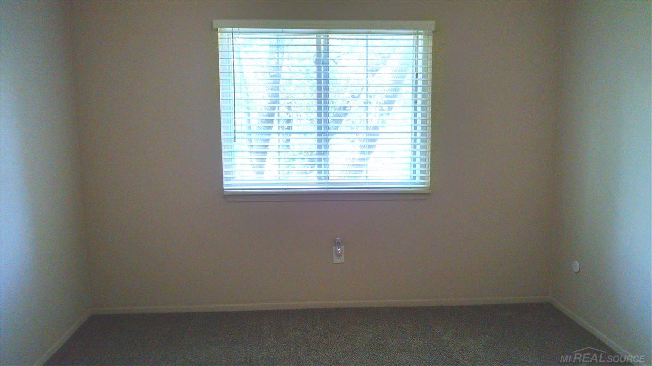 45260 Keding Street, Unit 301 Utica, MI 48317 - Photo 23 of 33