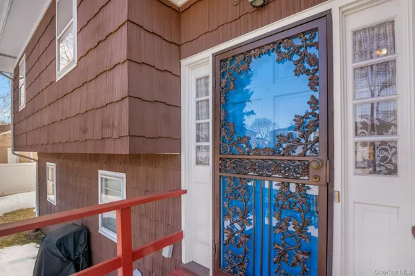 $739,000 | 35 Lenox Avenue, Pleasantville, NY 10570