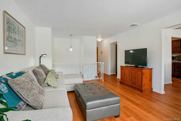 $739,000 | 35 Lenox Avenue, Pleasantville, NY 10570