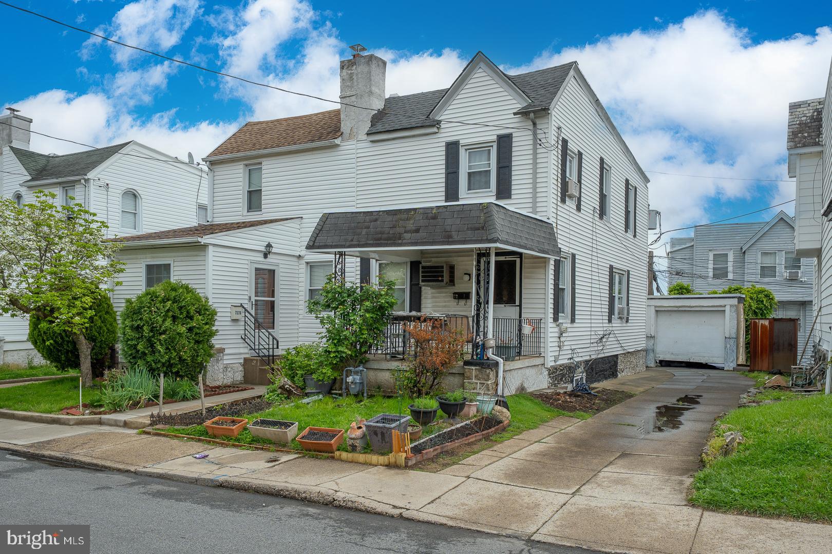 7278 Bradford Road Upper Darby, PA 19082 - Photo 2 of 26