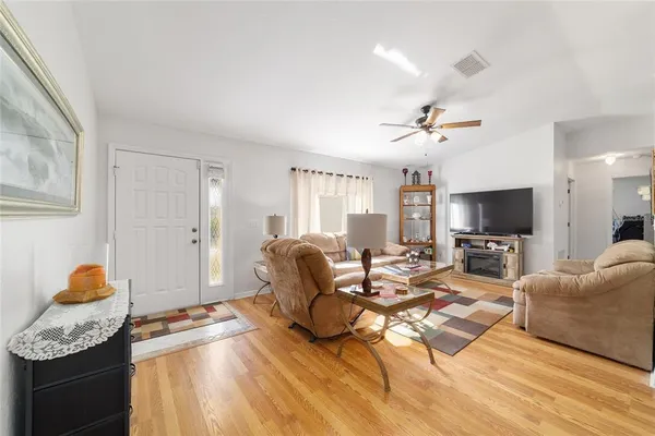 $199,900 | 10470 Southwest 61st Terrace Road, Ocala, FL 34476