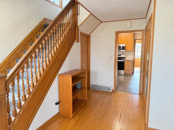 $249,900 | 811 East Division Street, Elbow Lake, MN 56531