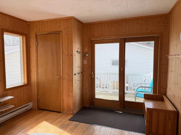 $249,900 | 811 East Division Street, Elbow Lake, MN 56531