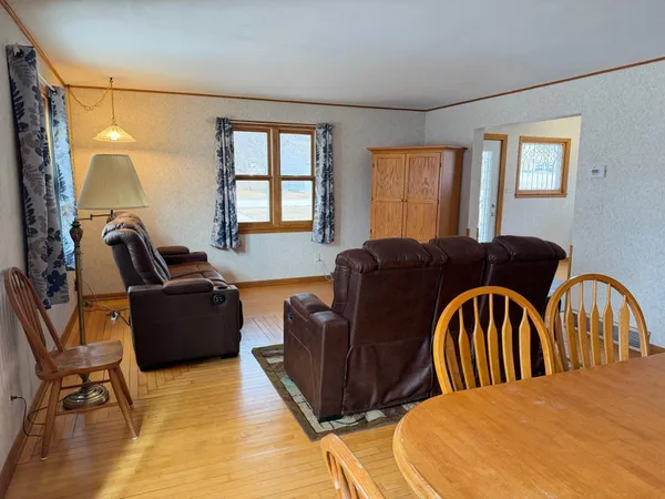 $249,900 | 811 East Division Street, Elbow Lake, MN 56531