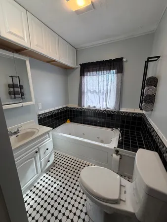 $249,900 | 811 East Division Street, Elbow Lake, MN 56531