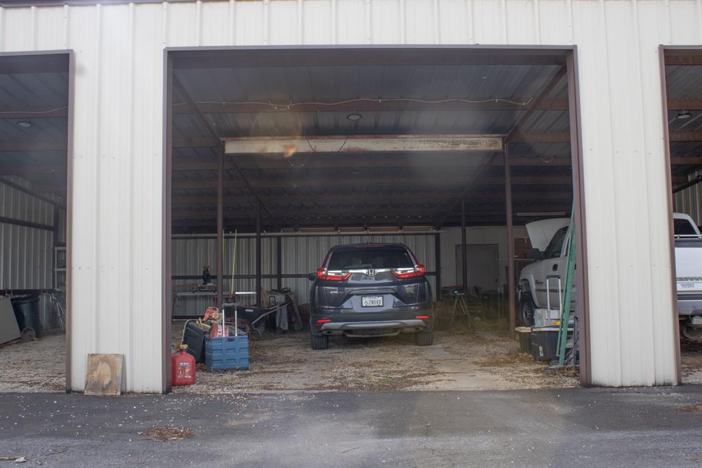 140 Baize Road Abilene, TX 79602 - Photo 30 of 37 View of garage