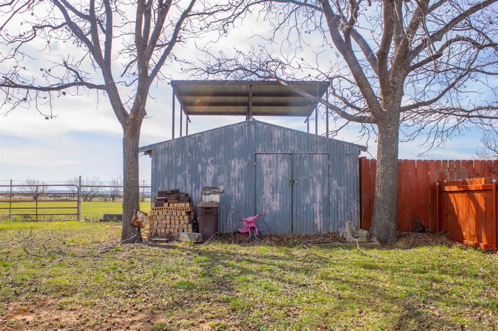 140 Baize Road Abilene, TX 79602 - Photo 32 of 37 View of outbuilding