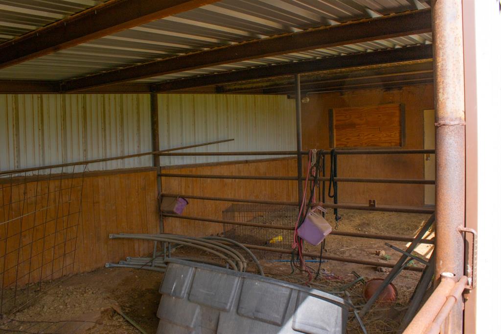 140 Baize Road Abilene, TX 79602 - Photo 35 of 37 View of stable